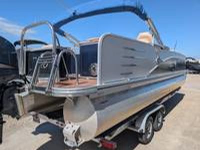 2014 Avalon CAT RL 24T - Photo 7