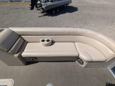 2014 Avalon CAT RL 24T - Photo 14