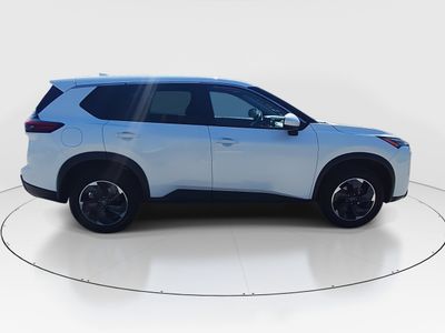 2024 Nissan Rogue - Photo 8