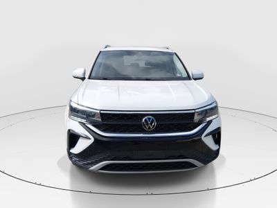 2023 Volkswagen Taos - Photo 2