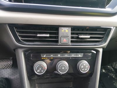 2023 Volkswagen Taos - Photo 13