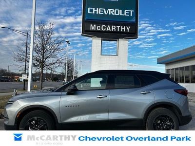 2025 Chevrolet Blazer - Photo 2
