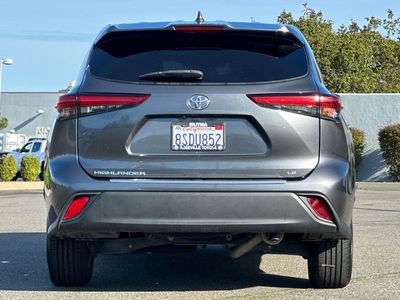 2020 Toyota Highlander - Photo 8
