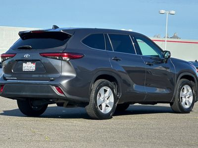 2020 Toyota Highlander - Photo 2