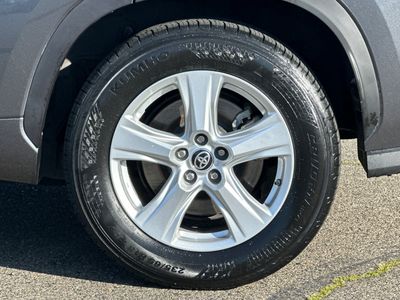2020 Toyota Highlander - Photo 32