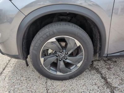 2024 Nissan Rogue — photo 9 view