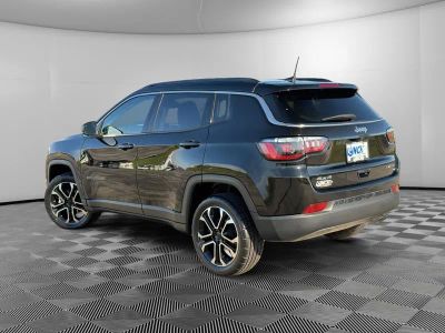 2022 Jeep Compass — side profile view