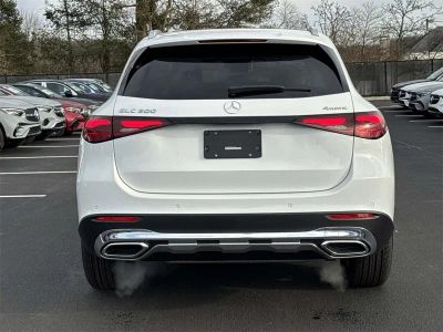 2026 Mercedes-Benz GLC - Photo 9