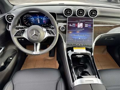 2026 Mercedes-Benz GLC - Photo 5