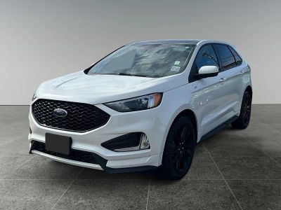 2022 Ford Edge — rear three-quarter view