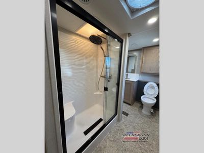 2025 Redwood RV - Photo 15