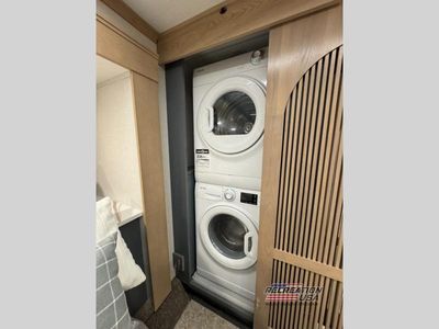 2025 Redwood RV - Photo 19