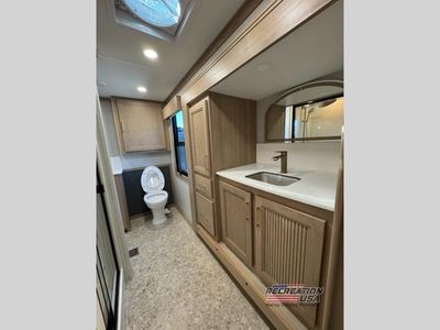2025 Redwood RV - Photo 14