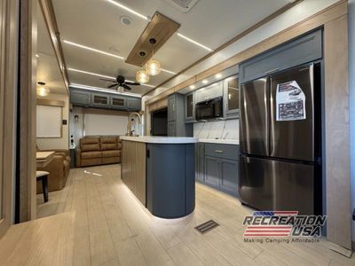 2025 Redwood RV - Photo 6