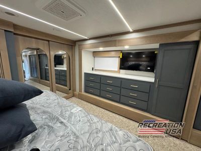 2025 Redwood RV - Photo 18