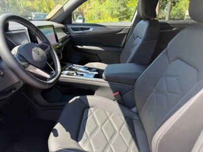2026 Volkswagen Atlas Cross Sport — photo 15 view