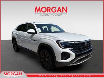 2026 Volkswagen Atlas Cross Sport 2.0T SE w/Technology in White — front three-quarter view