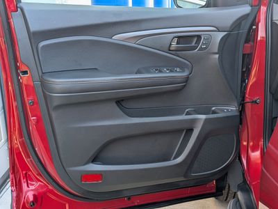 2023 Honda Passport - Photo 13