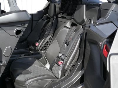 2026 Can-Am Maverick R Max X RS With Smart-Shox - Photo 17