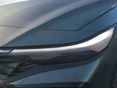 2026 Hyundai ELANTRA — photo 10 view
