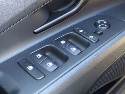 2026 Hyundai ELANTRA — photo 28 view