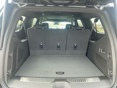 2026 GMC Yukon XL — photo 18 view