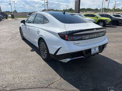 2026 Hyundai Sonata Hybrid - Photo 3