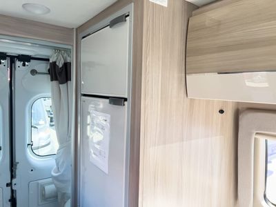 2023 Thor Motor Coach SEQUENCE - Photo 12