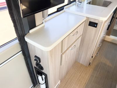 2023 Thor Motor Coach SEQUENCE - Photo 14