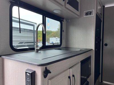 2022 Coachmen RV Apex Nano - Photo 7