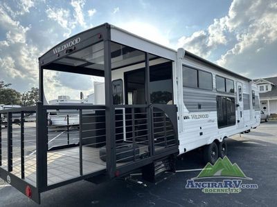 2025 Forest River RV Wildwood - Photo 4