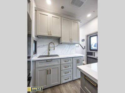 2026 Brinkley Model GX - Photo 33