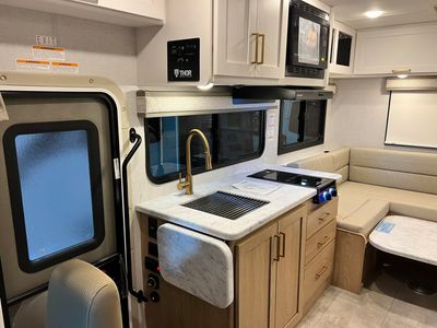 2026 Thor Motor Coach CHATEAU - Photo 6