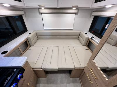 2026 Thor Motor Coach CHATEAU - Photo 17