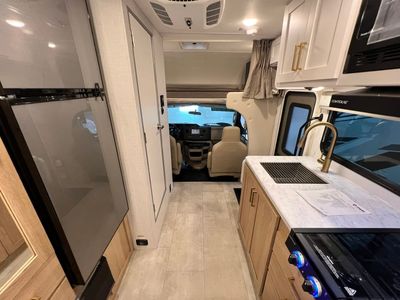 2026 Thor Motor Coach CHATEAU - Photo 2