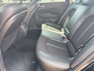 2019 Kia Optima - Photo 10