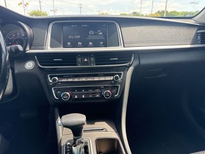 2019 Kia Optima - Photo 8