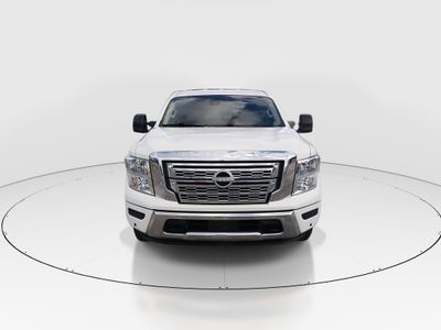 2024 Nissan Titan - Photo 2