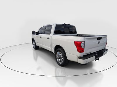 2024 Nissan Titan - Photo 5