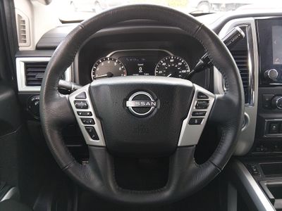 2024 Nissan Titan - Photo 12