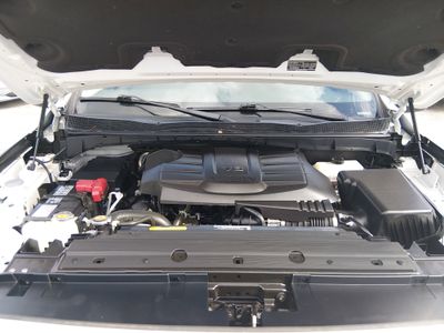 2024 Nissan Titan - Photo 9