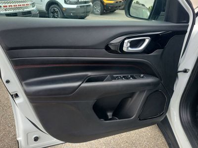 2024 Jeep Compass - Photo 15