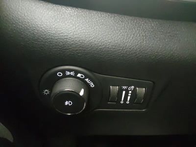 2024 Jeep Compass - Photo 13