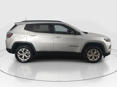 2024 Jeep Compass - Photo 8