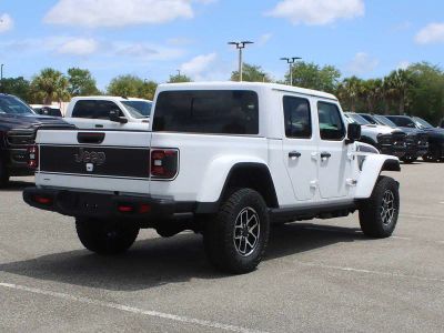 2026 Jeep Gladiator — side profile view