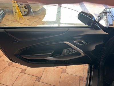 2017 Chevrolet Camaro - Photo 8