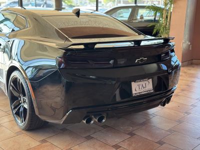 2017 Chevrolet Camaro - Photo 20