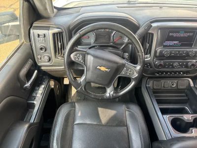 2018 Chevrolet Silverado 3500HD - Photo 3