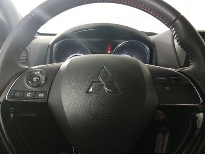 2025 Mitsubishi Outlander Sport - Photo 12