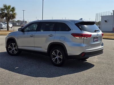 2019 Toyota Highlander - Photo 4